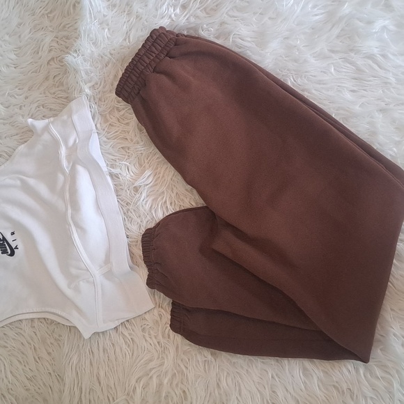 Nike tank top size XLARGE women's - Picture 3 of 4